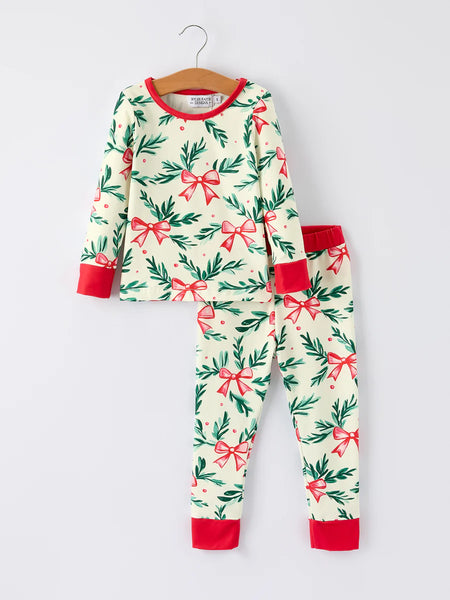 Mommy & Me Holly Bow PJ Set (Kids)