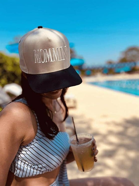 Two Tone Cap -  Mommin' - Black/Beige